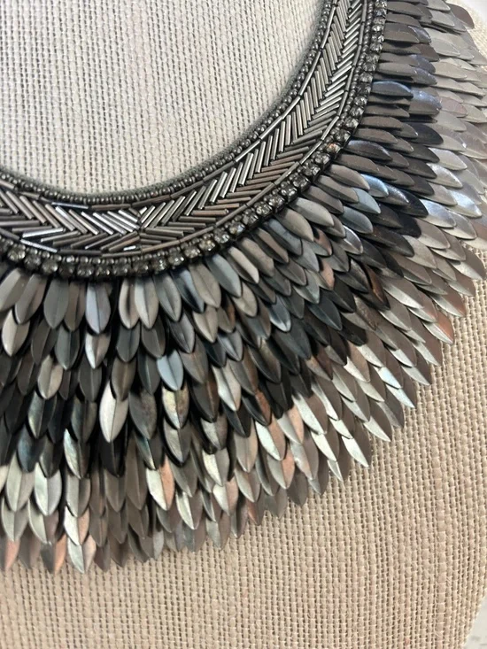 Stella and Dot Silver Pegasus Bib Collar - Picture 4 of 7